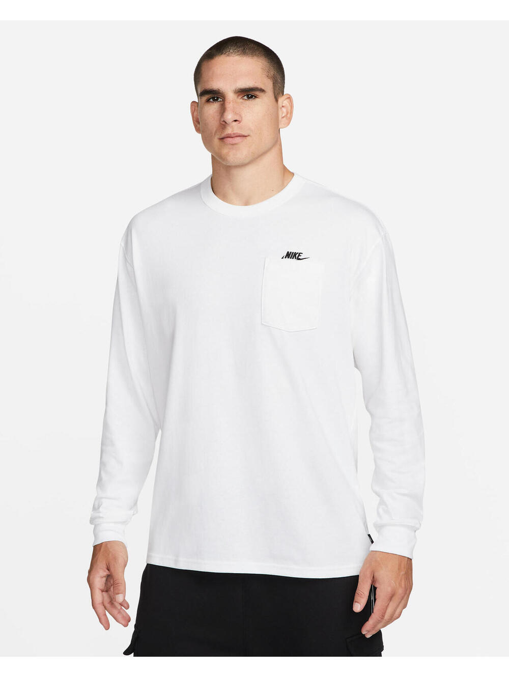 Nike Sportswear Premium Essentials Men's Long-Sleeve Pocket T-Shirt